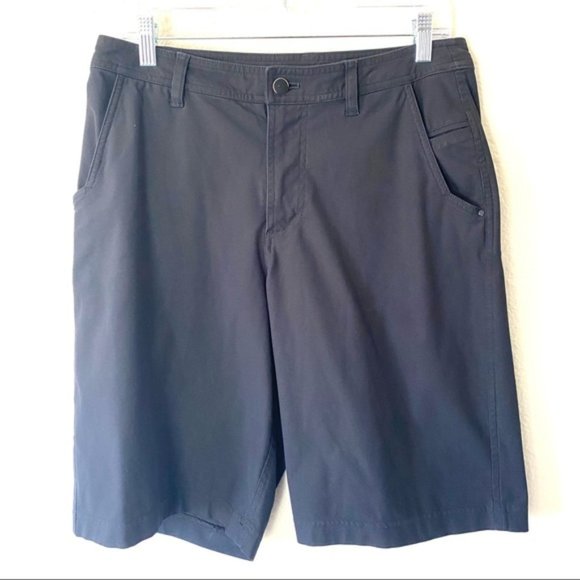 lululemon athletica Other - lululemon Men's Hybrid Shorts - 32